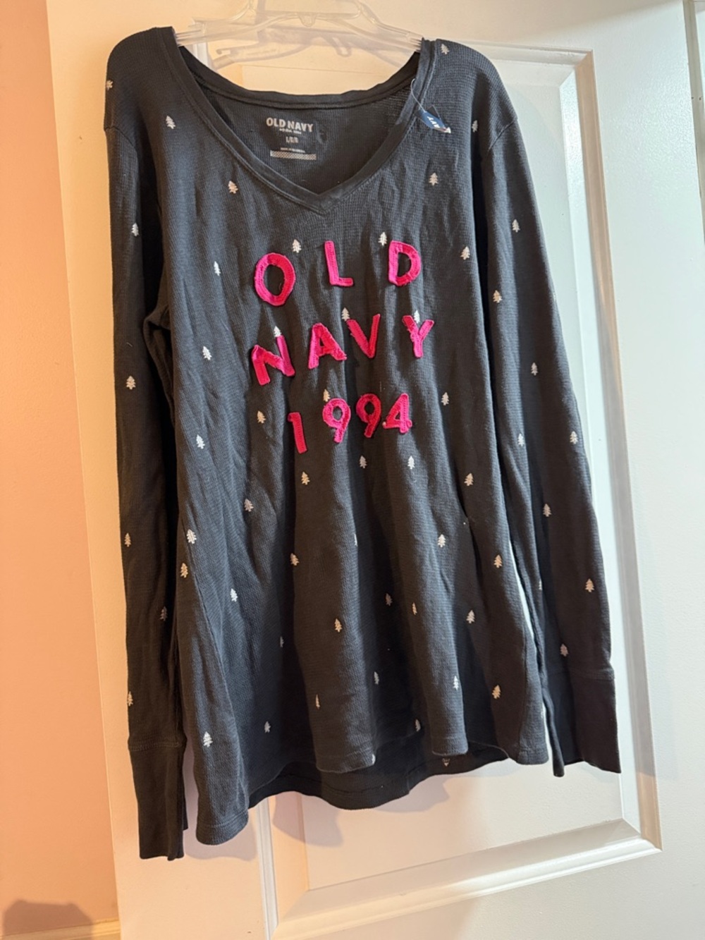Old Navy Charcoal Long-Sleeve Tee with Pink Logo and tree print